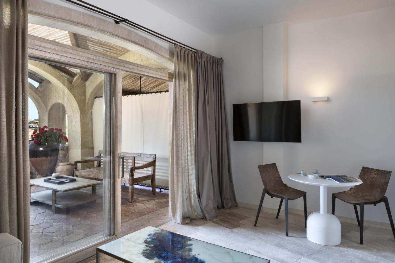 Le Suites Porto Cervo Bagian luar foto